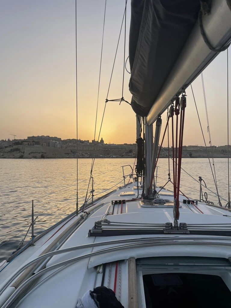 452587914 122104604450407955 4938492620020412140 n 768x1024